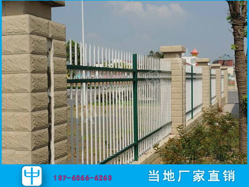 海口學(xué)校鐵藝護(hù)欄 規(guī)格、高度與鋅鋼柵欄的市政應(yīng)用