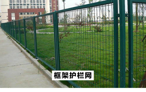 內(nèi)蒙古護(hù)欄網(wǎng)與鐵藝護(hù)欄 功能、特色與應(yīng)用場(chǎng)景