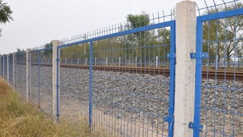 鐵藝護(hù)欄 鐵路護(hù)欄網(wǎng)的工藝美學(xué)與市場(chǎng)新寵